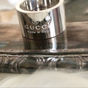 thick gucci ring